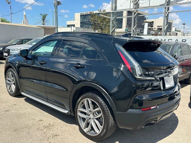 קאדילק XT4