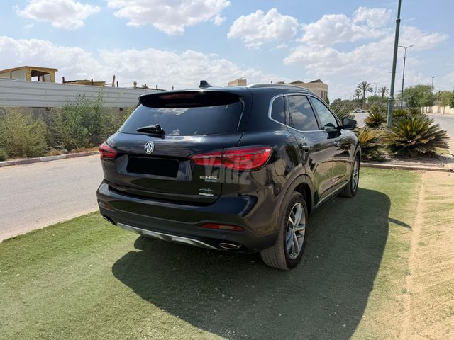 אם ג'י EHS PHEV