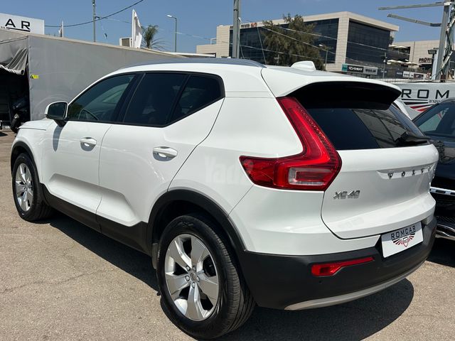 וולוו XC40