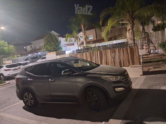 מודעת רכב יונדאי סנטה פה