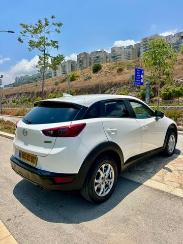 מודעת רכב מאזדה CX-3 2