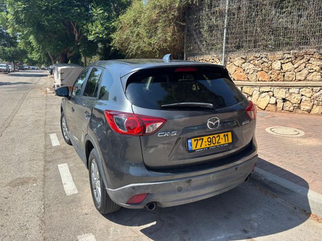 מודעת רכב מאזדה CX-5
