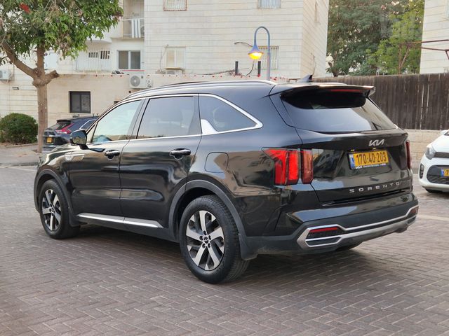 קיה סורנטו
