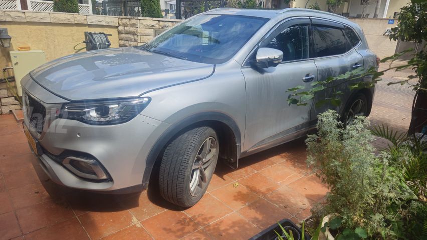 אם ג'י EHS PHEV