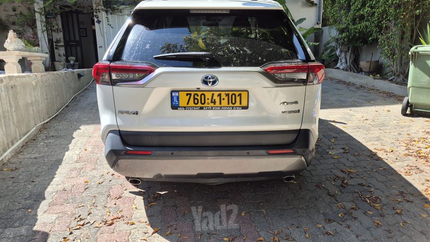 טויוטה RAV4