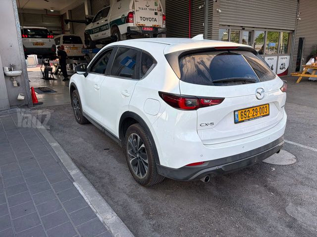 מודעת רכב מאזדה CX-5