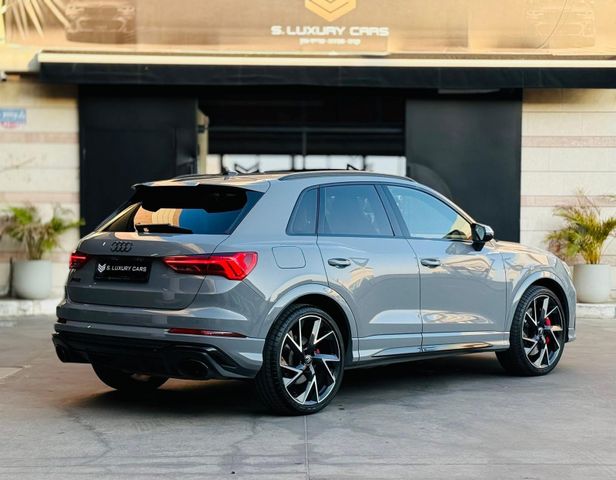 אאודי RS Q3