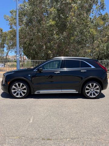 קאדילק XT4