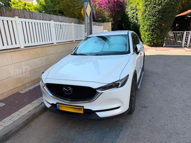 מודעת רכב מאזדה CX-5