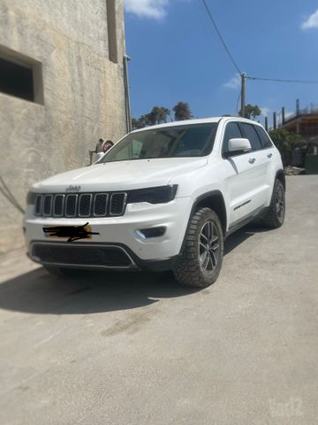מודעת רכב ג'יפ גרנד צ'ירוקי