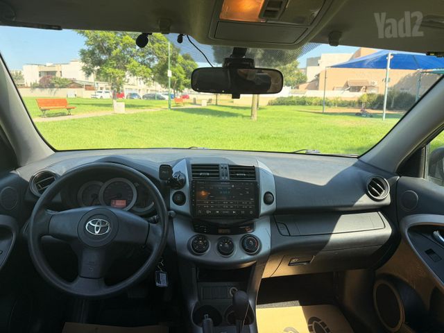 טויוטה RAV4