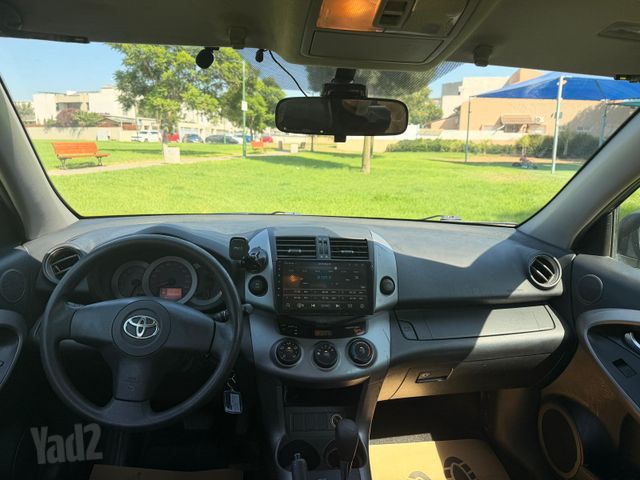 טויוטה RAV4