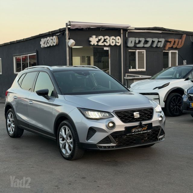 מודעת רכב סיאט ארונה