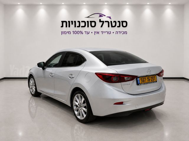 מאזדה 3