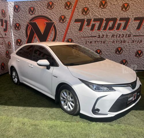 מודעת רכב טויוטה קורולה 1