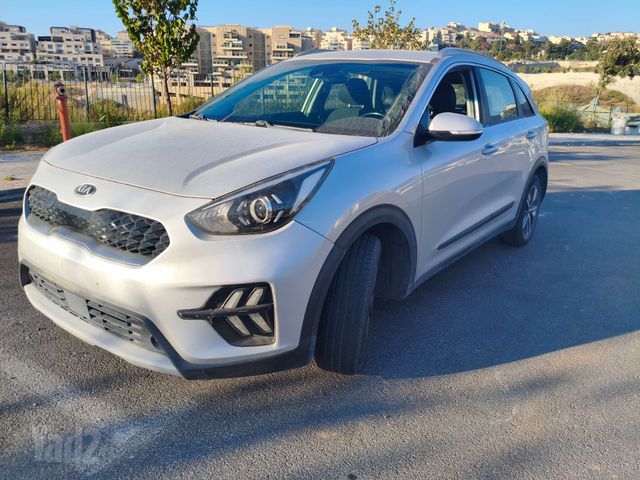 קיה נירו