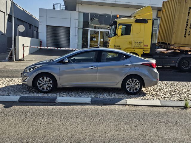 יונדאי I35