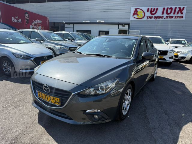 מודעת רכב מאזדה 3