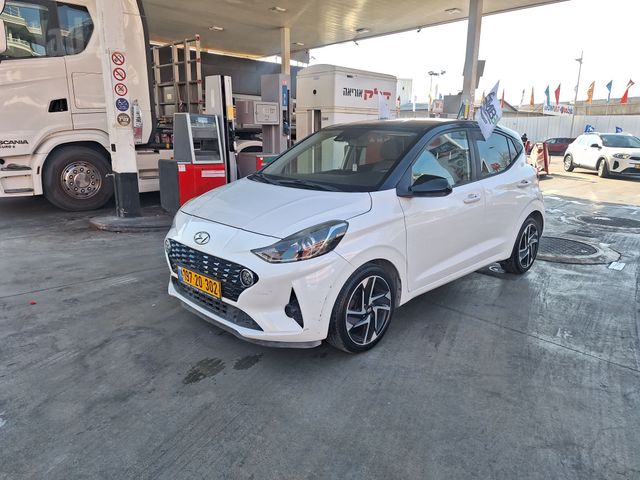 יונדאי i10