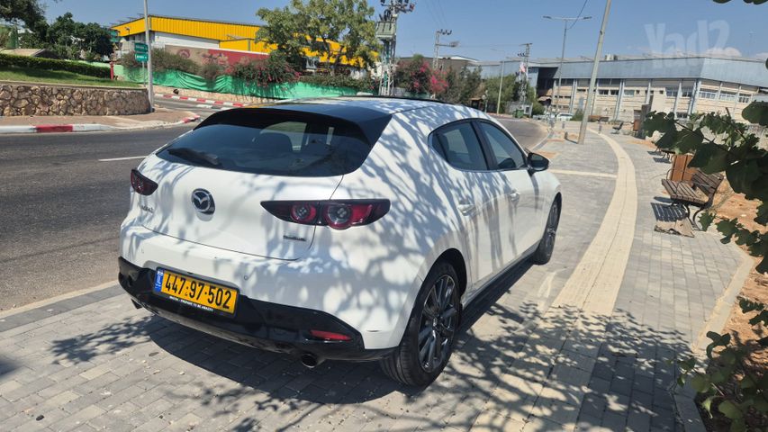 מודעת רכב מאזדה 3 2