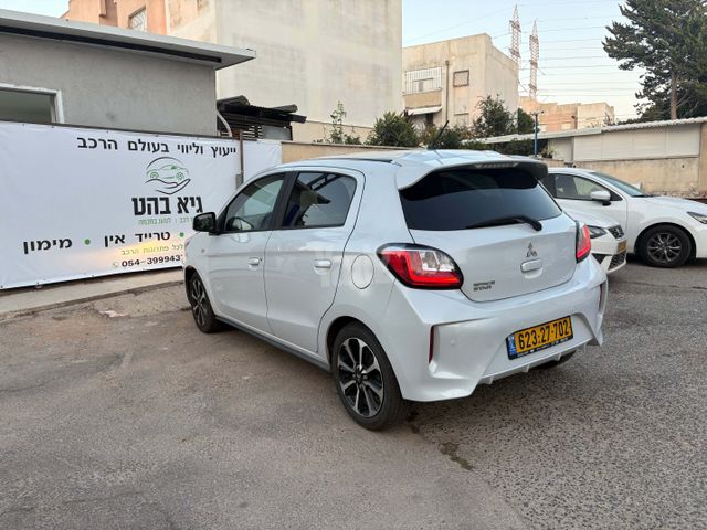מיצובישי ספייס סטאר