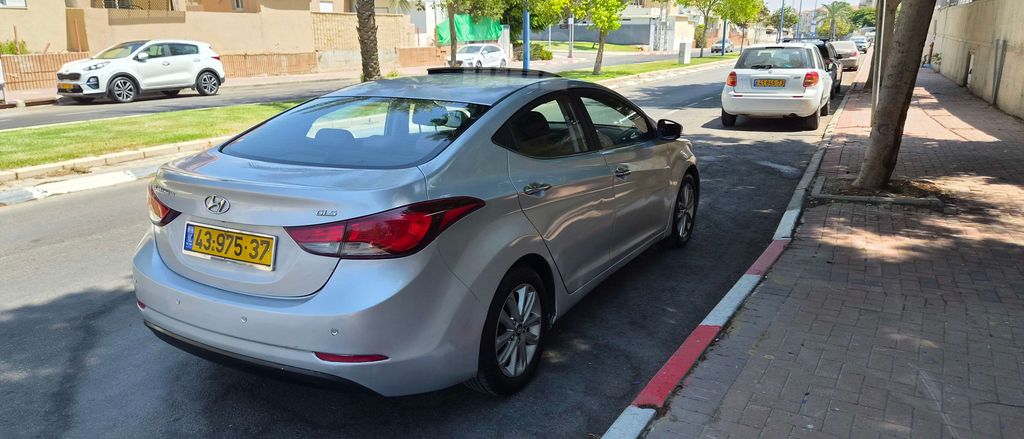 יונדאי I35