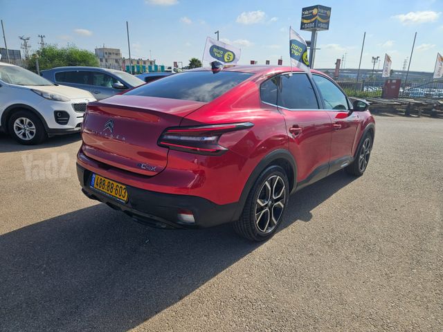סיטרואן e-C4 X