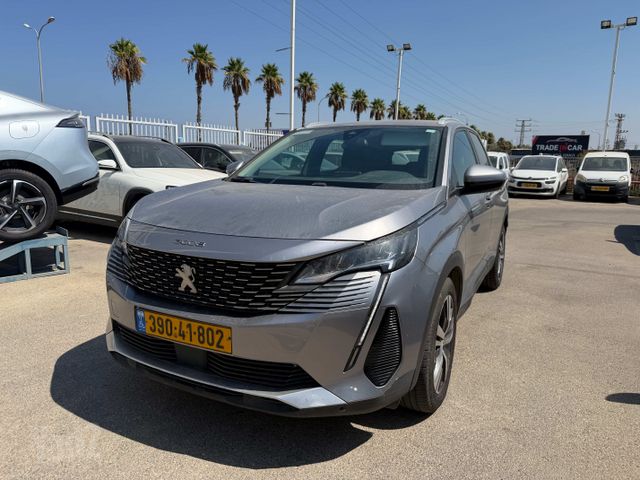 פיג'ו 3008