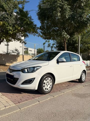 מודעת רכב יונדאי i20