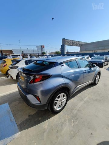 טויוטה C-HR