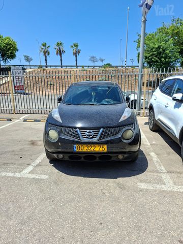 ניסאן ג'וק
