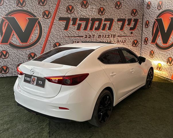 מאזדה 3