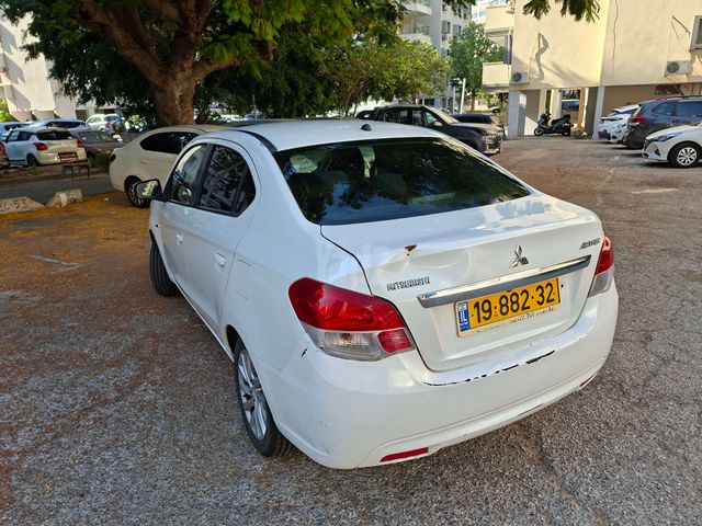 מיצובישי אטראז'