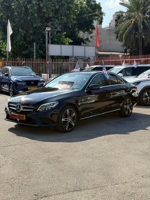 מודעת רכב מרצדס-בנץ C-class