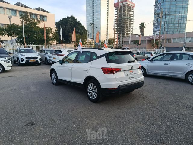 סיאט ארונה