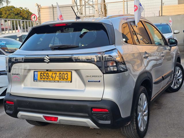סוזוקי S-Cross