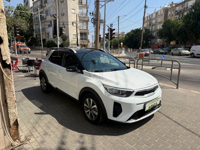קיה סטוניק