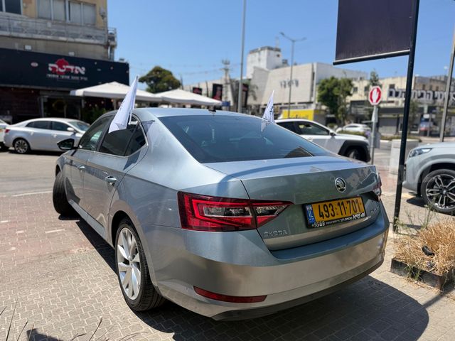 סקודה סופרב
