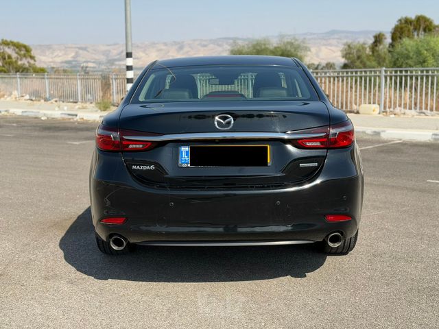 מאזדה 6