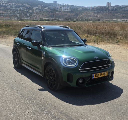 מיני קאנטרימן