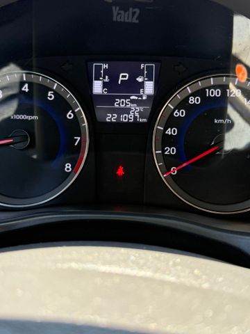 יונדאי אקסנט i25