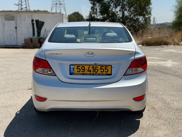 יונדאי אקסנט i25