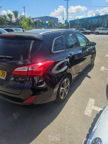 יונדאי i30
