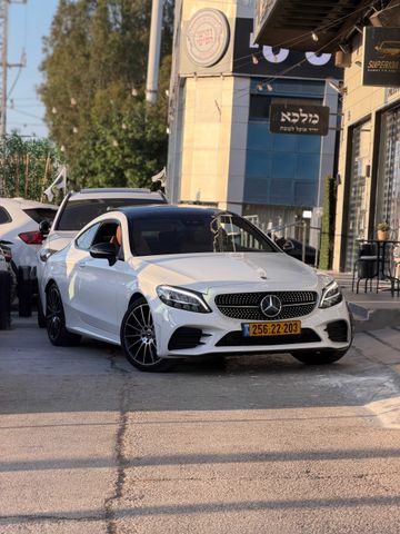 מודעת רכב מרצדס-בנץ C-class