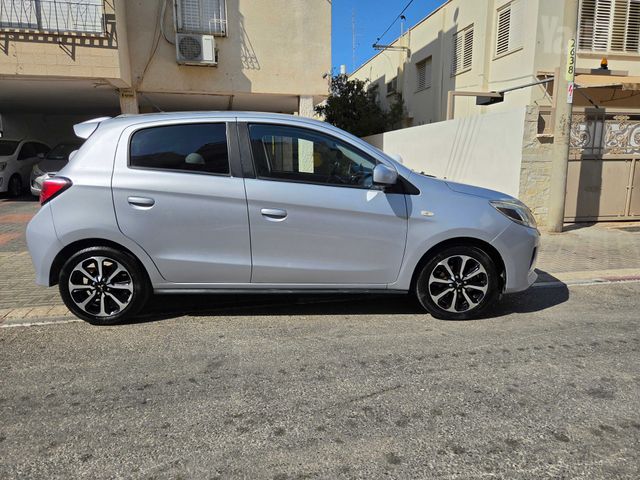 מיצובישי ספייס סטאר
