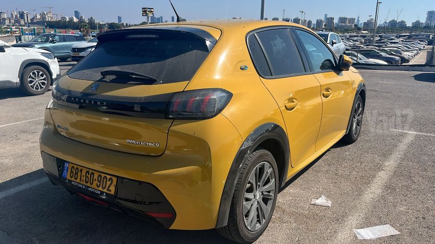 פיג'ו 208