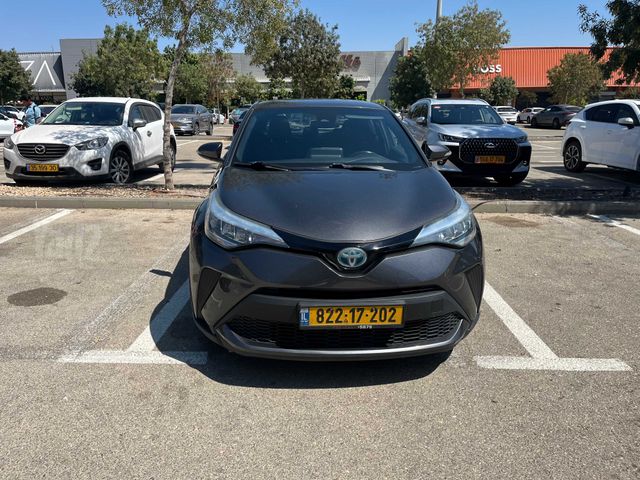 מודעת רכב טויוטה C-HR 1