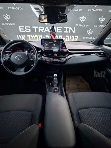 טויוטה C-HR