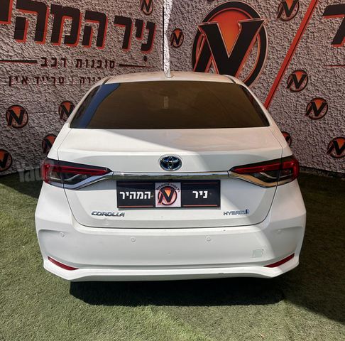 טויוטה קורולה