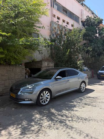 מודעת רכב סקודה סופרב